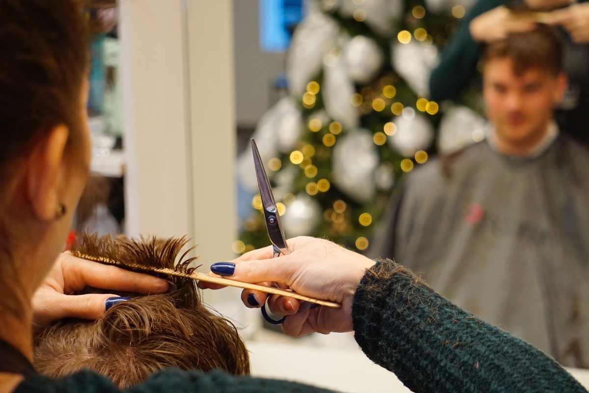 Best Haircutting Techniques For Hairdressers, Barbers & Hairstylists! - Japan Scissors